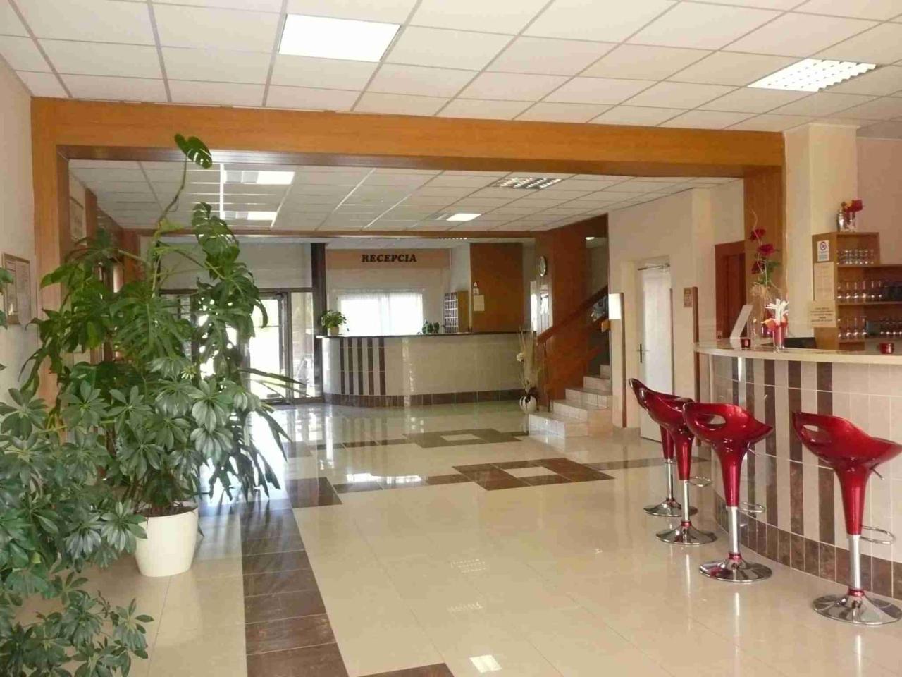 Hotel Pramen - Sivek Hotels Dudince Bagian luar foto